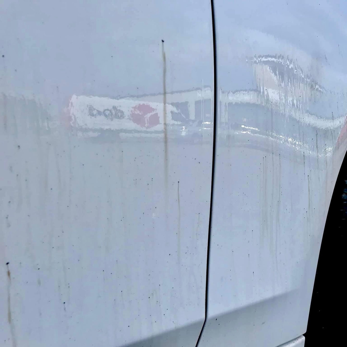 Liquefy Tar & Glue Remover